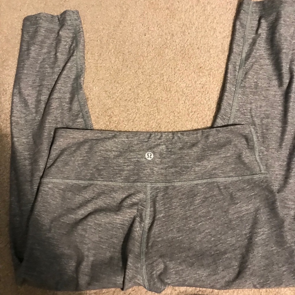 Lululemon leggings size 6